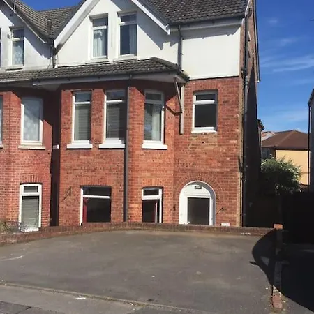 Spacious 5 Large Bedroom Victorian House - Beach 2 Miles Poole Exterior photo